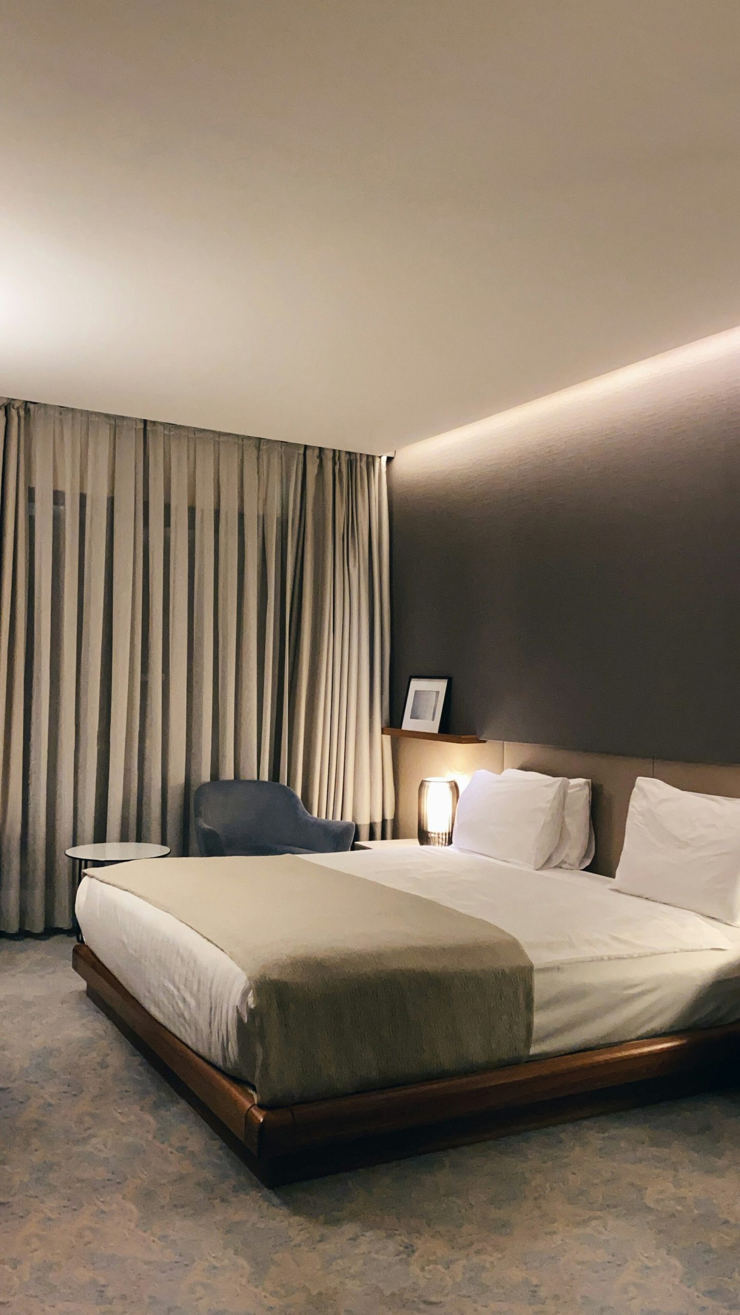 temporary-hotel-bedding